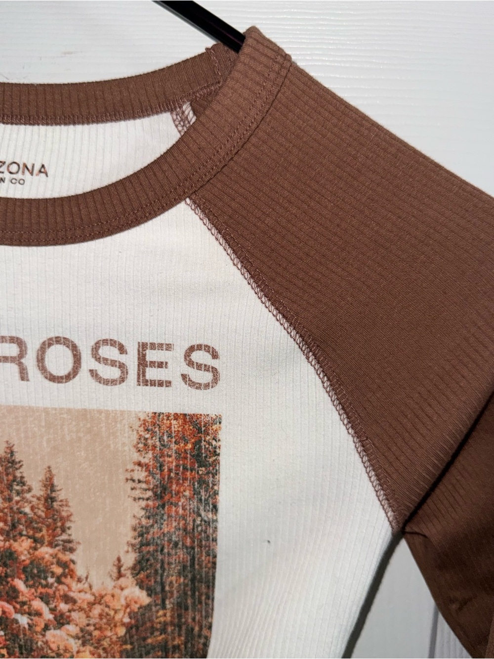 Arizona Wild Roses Ribbed Crop Top XS - Picture 4 of 7